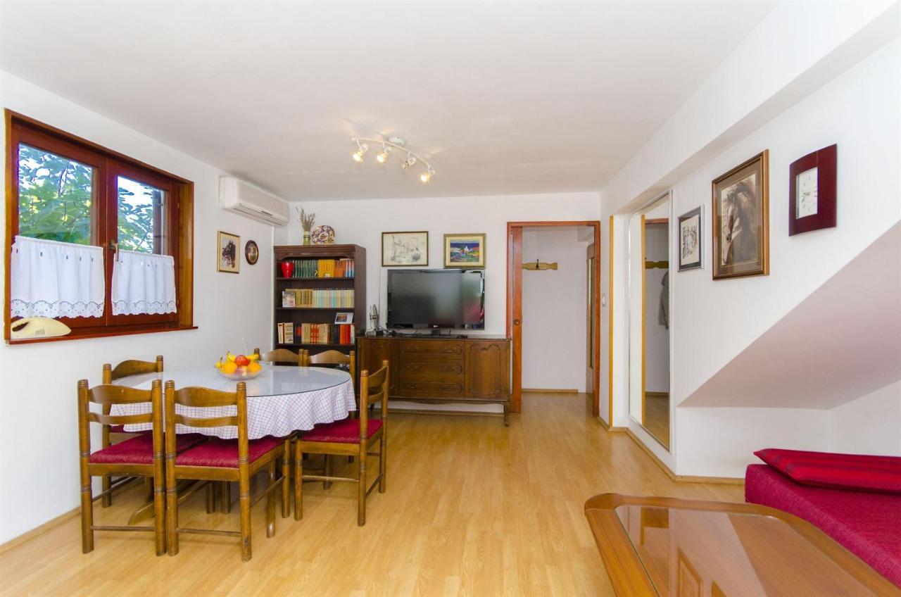 Apartments Dragica Slatine Eksteriør bilde